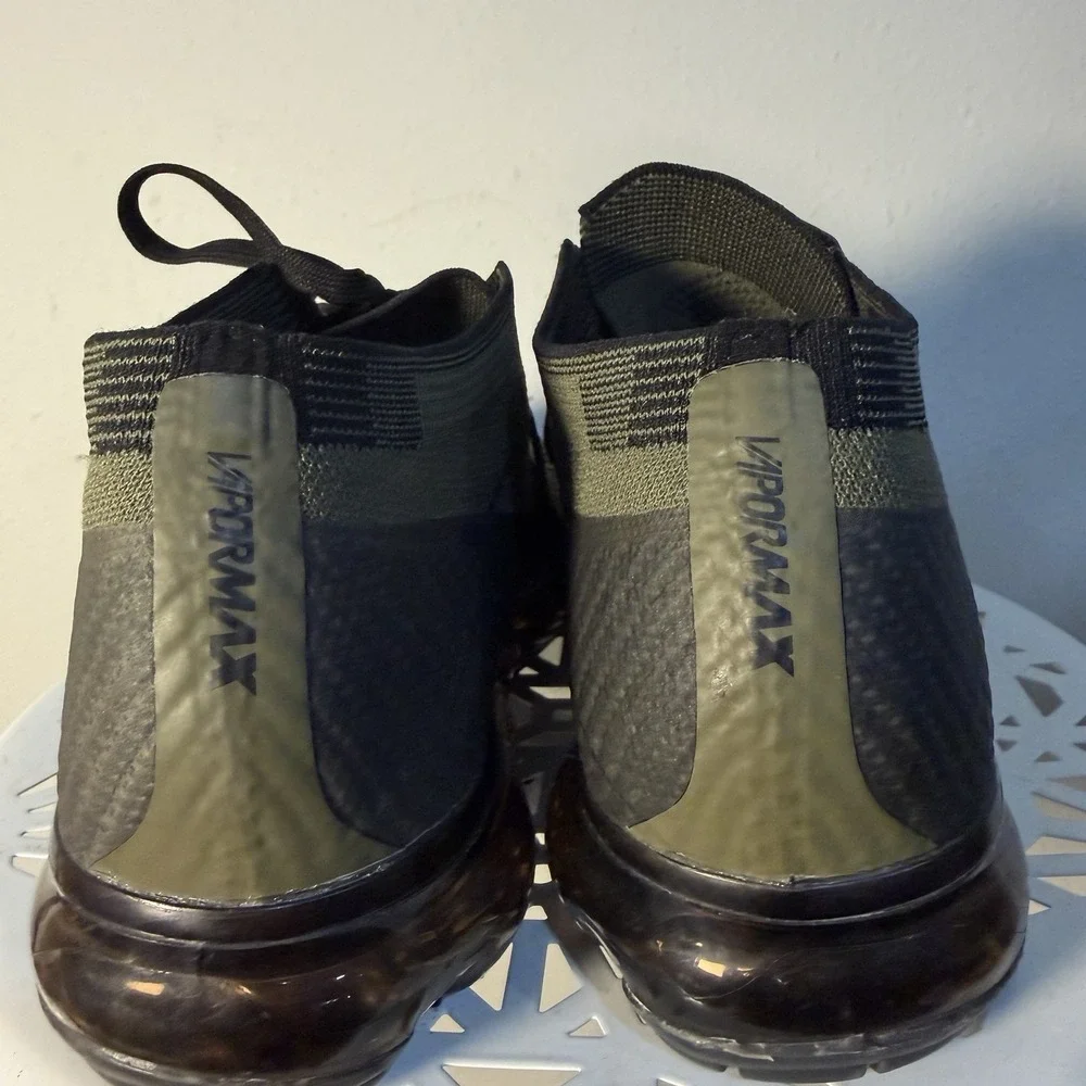 Nike Air VaporMax Army Green Men's Size 7 Women's 9.5 Athletic Shoes
